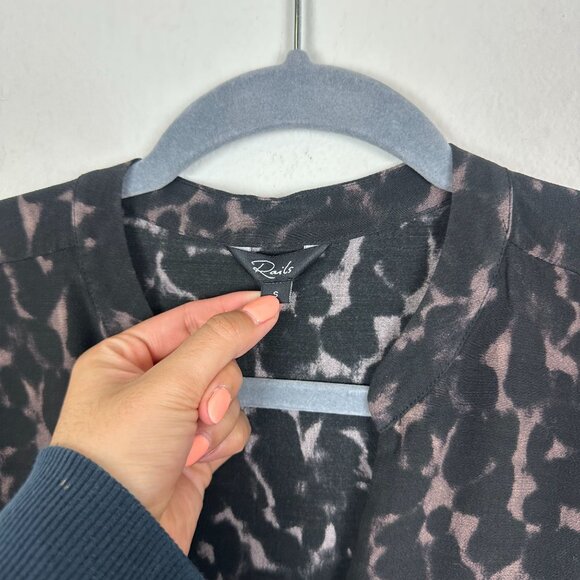 Rails Maple Diffused Cheetah Dress S Black Brown V-Neck Flowy Classic Animal Pri - Picture 5 of 7